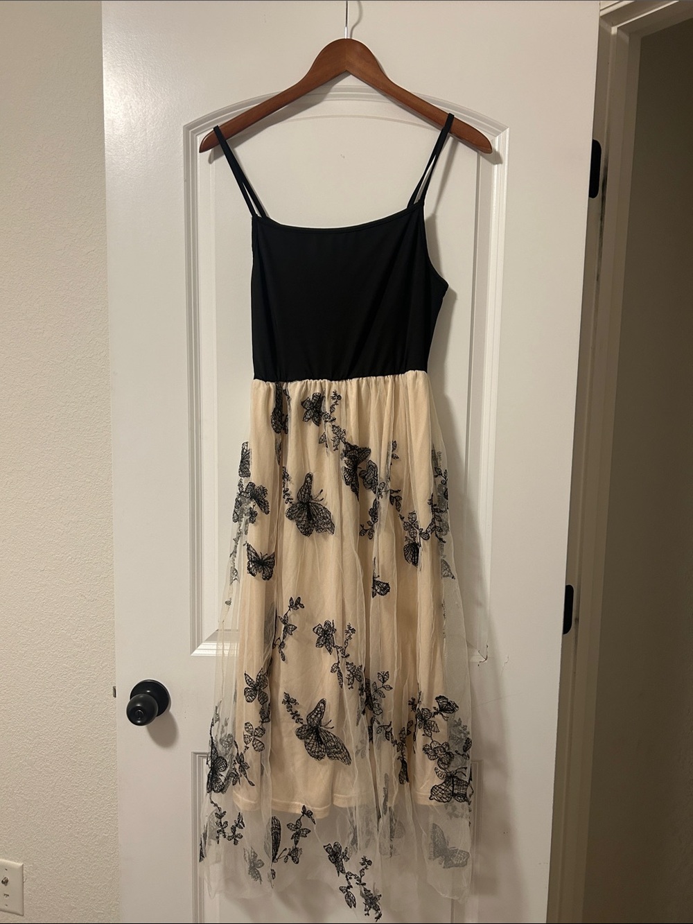 Women’s Soft Cream Black Butterly Tuelle Spaghetti Strap Dress Size Large